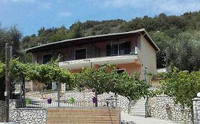 Rania Apartments